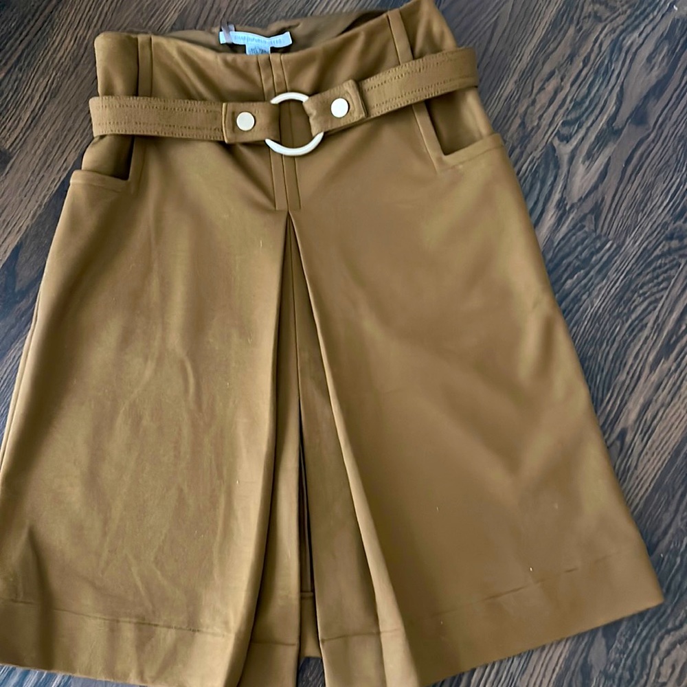 Brown/camel Dianne von Furstenberg skirt with belt size 4